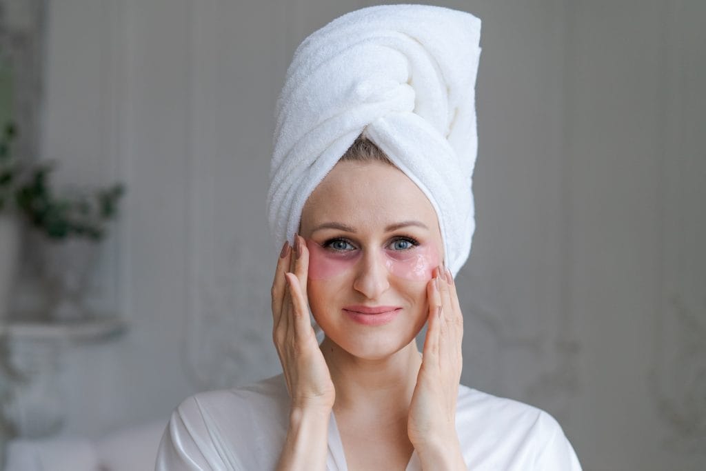 Under eyes for eyes for puffy, anti-wrinkle and dark circles. Eye patch